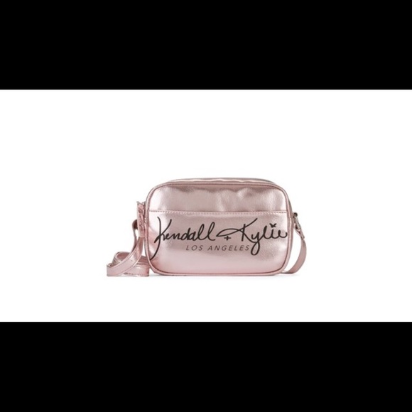 Kendall and Kylie pink - Picture 2 of 5